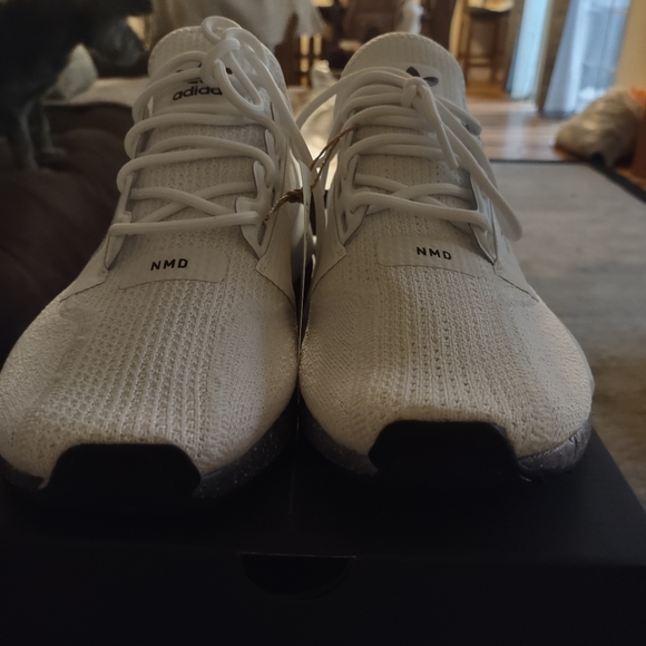 Adidas NMD_R1.V2 white speckled main image 6